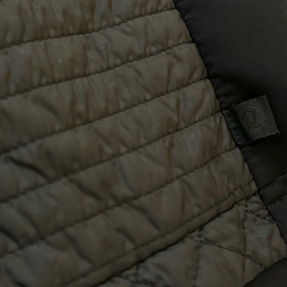 Lululemon jacket - Picture 4 of 4